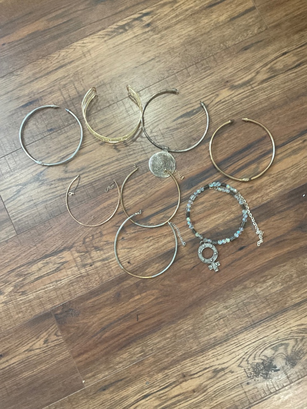 Lot of choker necklaces 8